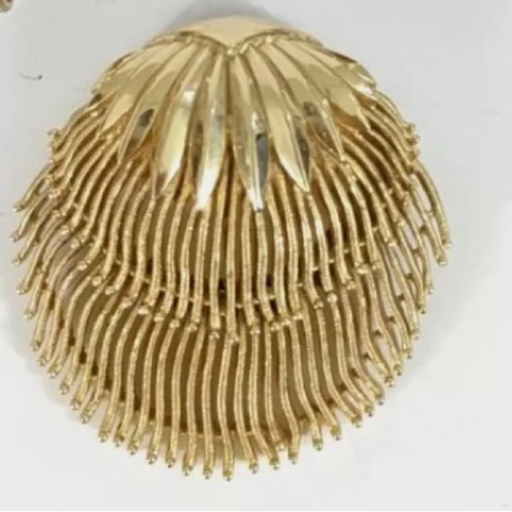 1960s Trifari - Sea Shell Rue de la Paix Brooch